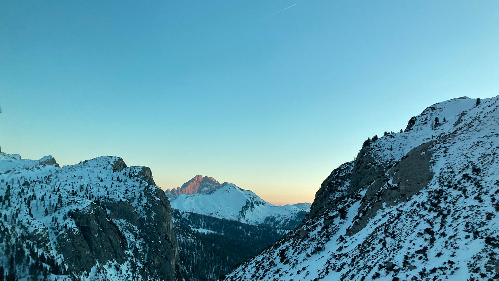 Photographing With Gearing - Into The Mountains