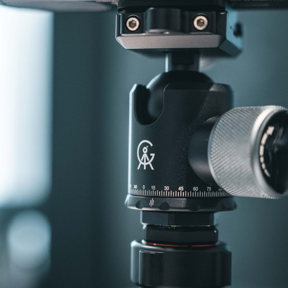 Gearing Lightweight Ball Head